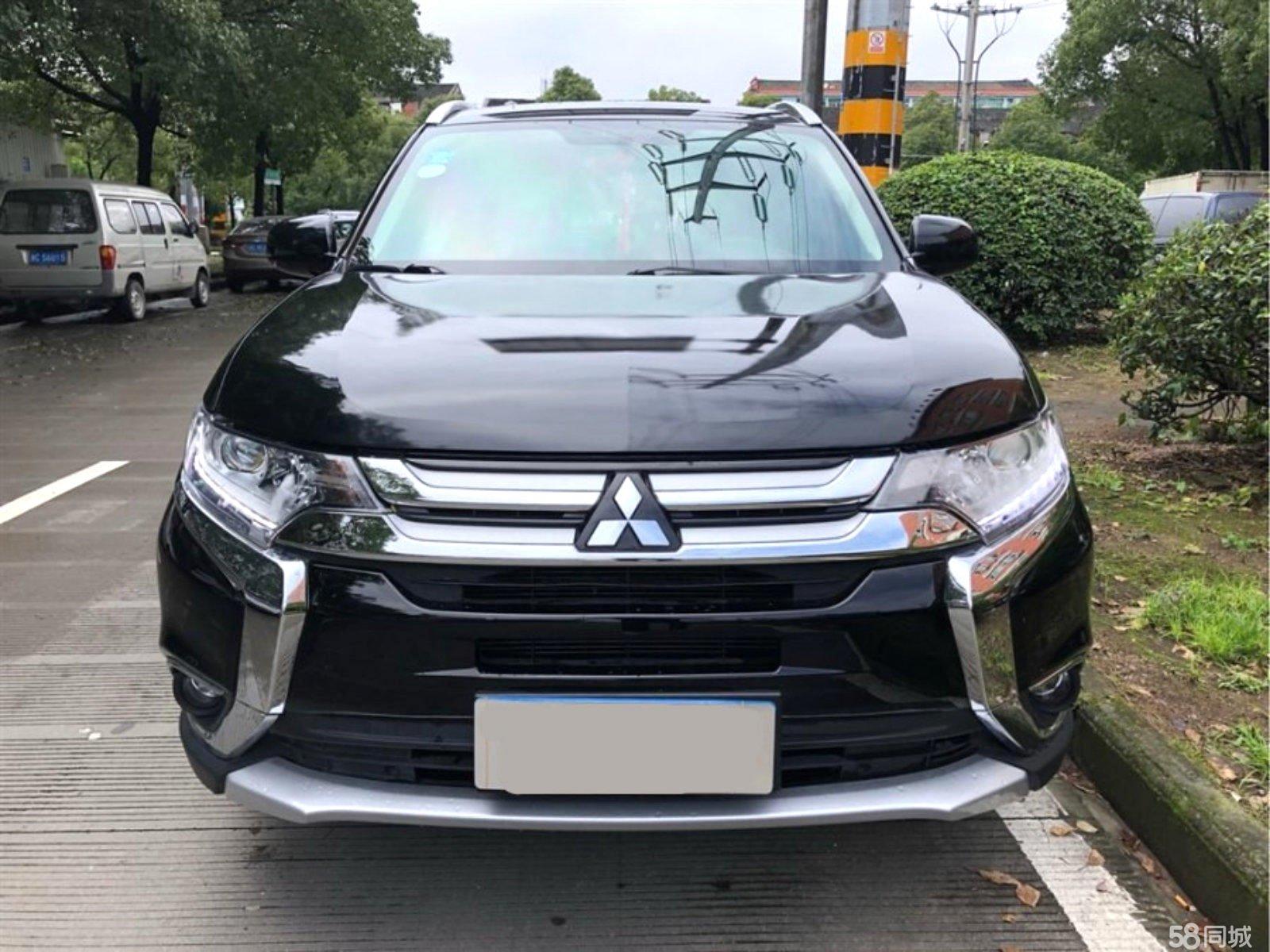 三菱 欧蓝德 2017款 2.0l 两驱荣耀版 5座